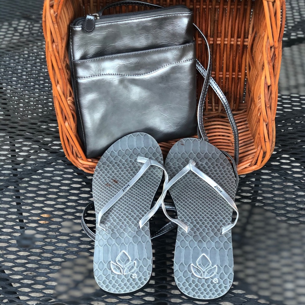 GUC Pewter Reef Sandals & Crossbody Bag to Match.